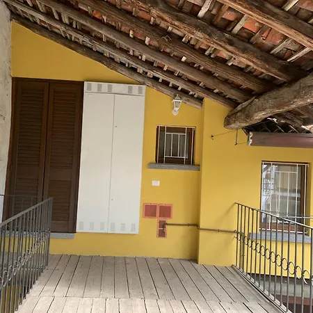 Grazioso Bilocale Della Rosa A Cadorago *
