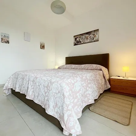 Comfort Cher A Cadorago 아파트 피노 모르나스코