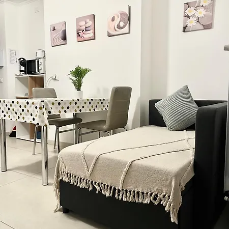 Comfort Cher A Cadorago * 피노 모르나스코